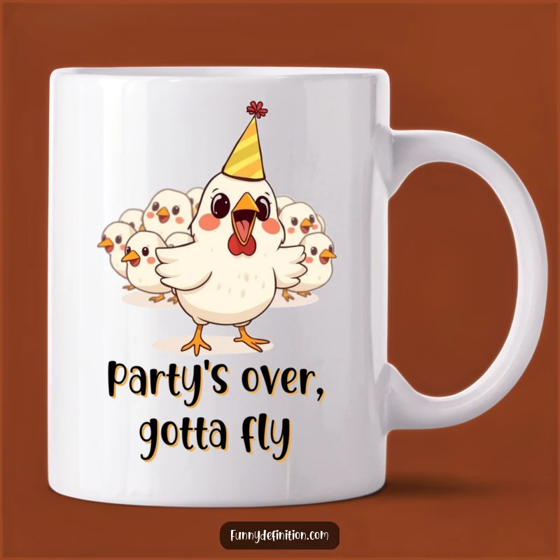 Funny Startled Chicken Party Mug: Hilarious Escape for a Quirky Gift